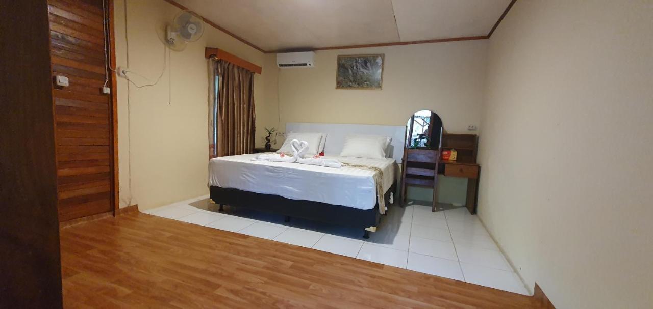 Bunaken Villa Queen'S Dive Manado Exterior foto