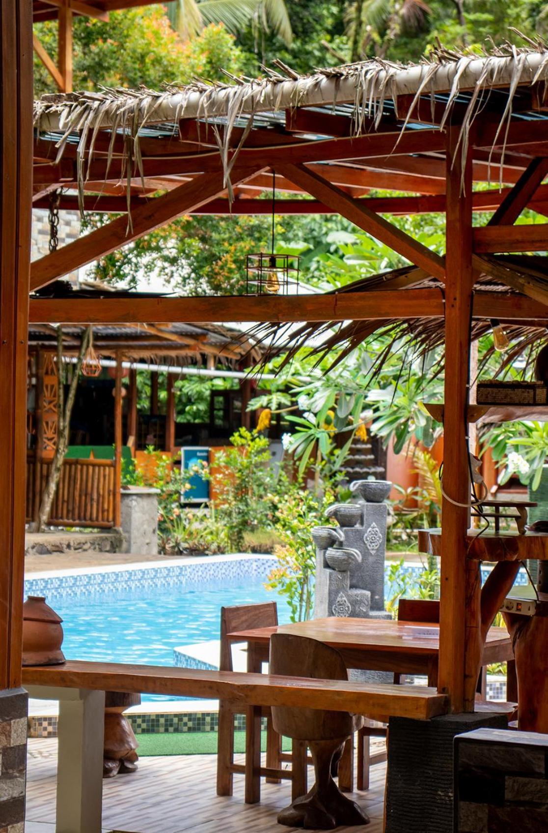 Bunaken Villa Queen'S Dive Manado Exterior foto